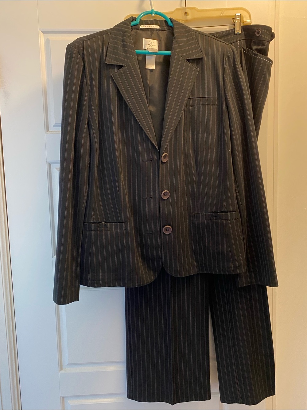 Emma James 2-piece suit, size 16